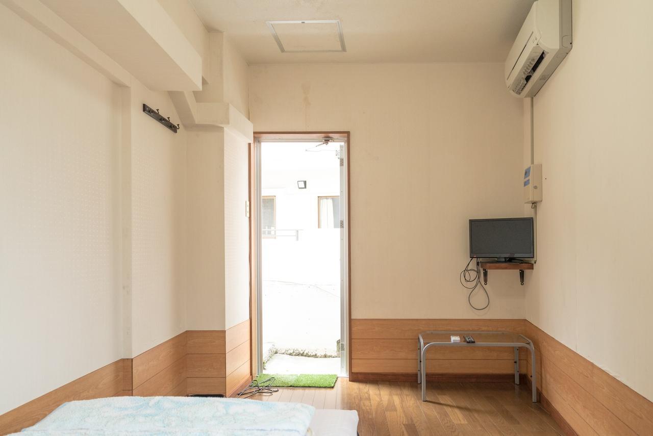 נאהא 沖縄の宿 行燈 あんどん מראה חיצוני תמונה